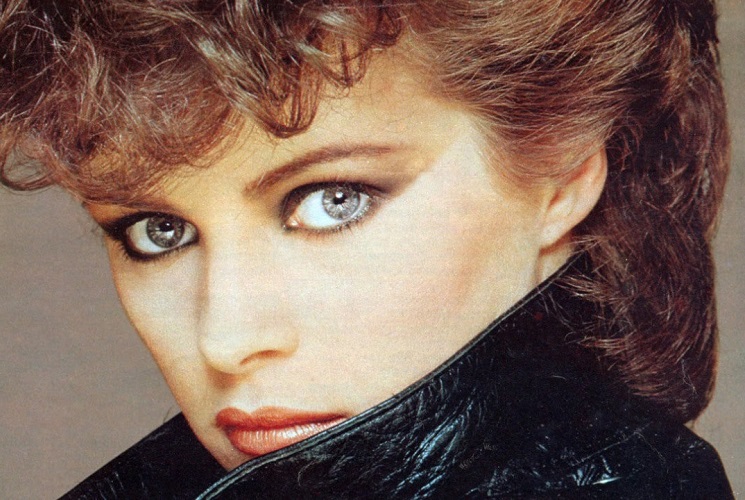 Sheena Easton